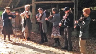 Balfolk op de zondagmiddag in Enkhuizen op 21 januari met De Houtzagerij